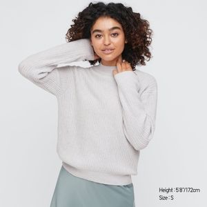 Uniqlo White Mockneck Sweater